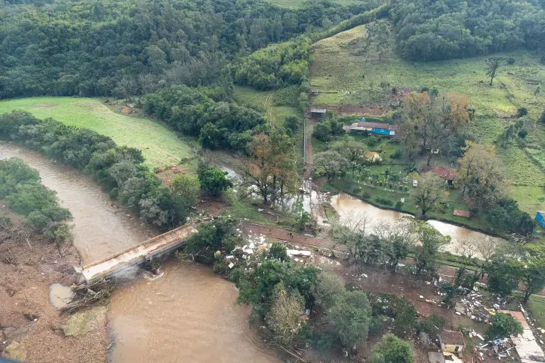 Brasil | Ciclón deja 8 muertos y 19 desaparecidos