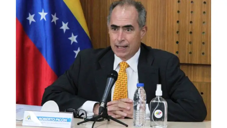 Roberto Picón renuncia como rector del Consejo Nacional Electoral
