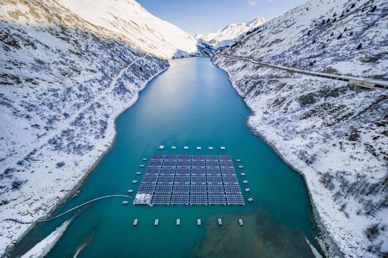 suiza-construira-centrales-solares-en-los-alpes