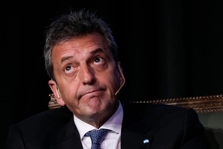 Argentina paga al FMI 2.700 millones de dólares