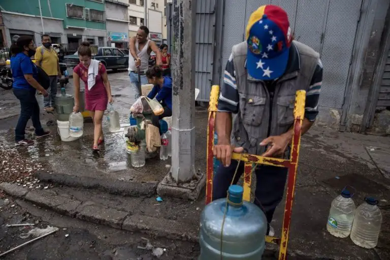Caracas sin agua, un cisterna cuesta entre US$70 y US$120