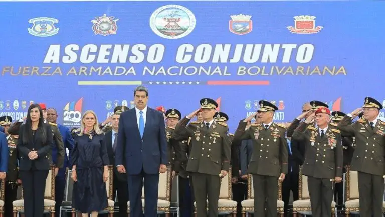 Presidente Maduro ratifica a Padrino López en el Ministerio de la Defensa