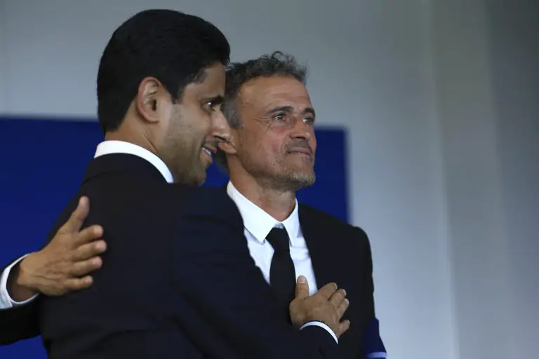 El presidente del PSG, Nasser Al Khelaifi presentó a Luis Enrique como nuevo DT y aseguró que Mbappé no se marchará gratis del club.