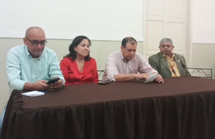 Los miembros de la directiva vinieron a prestar el apoyo a la junta regional por ser la extensión de la CN de Primarias.