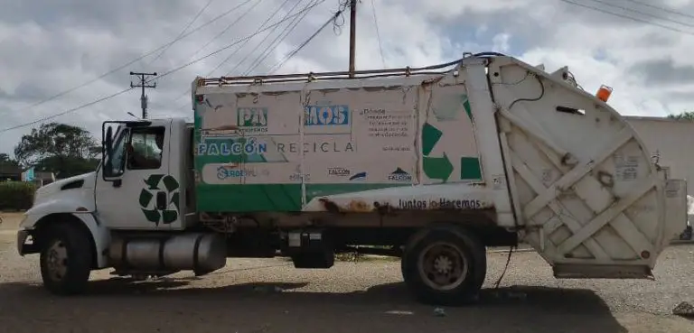 Garantizan recolección de basura en el municipio Falcón