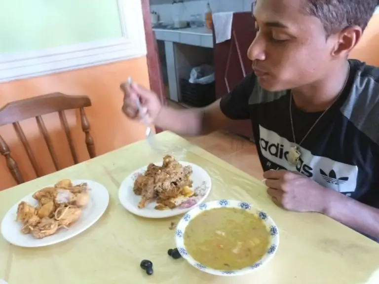 Los Tellería ofrecen platos con sabor coriano