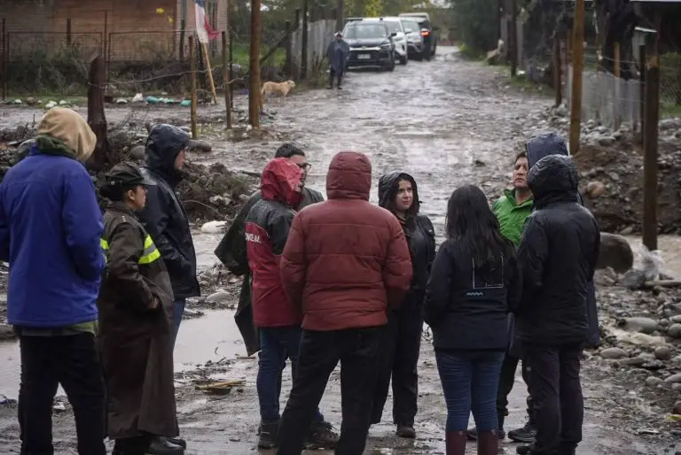 Lluvias en Chile de dos muertos y 30.000 aislados