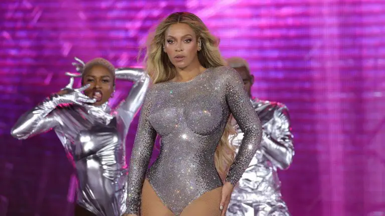 Beyoncé se solidariza con Lizzo en medio de acusaciones