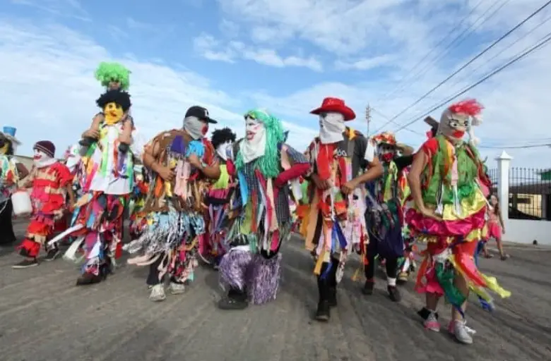 La manifestación de los locos, locainas y parrandas se viven en el estado Falcón en varios municipios del territorio con mucho arraigo y acervo cultural.