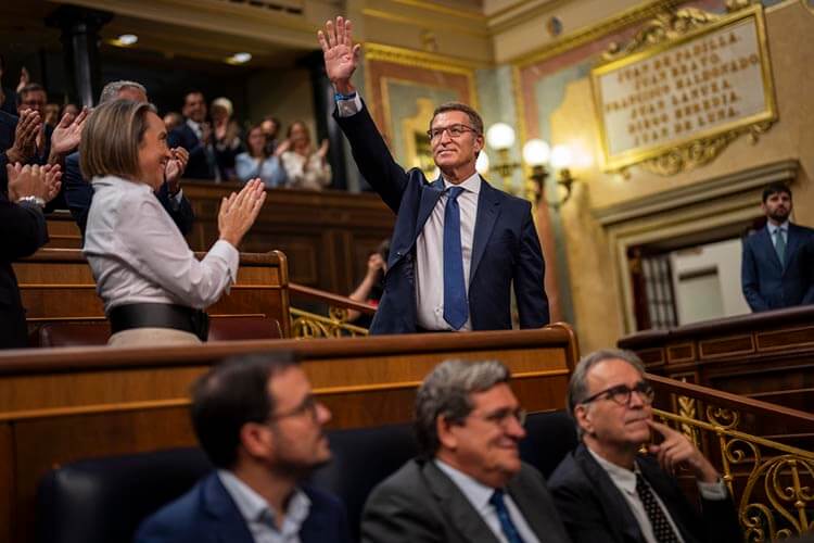 España | Alberto Núñez Feijóo busca apoyo del Parlamento
