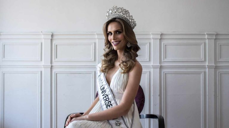Ángela Ponce se “guindó” con una excompañera del Miss Universo España
