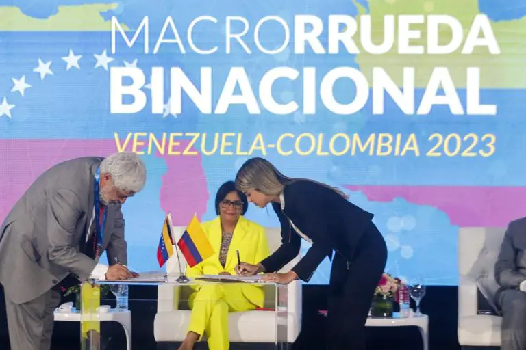 Venezuela y Colombia acuerdan paso vehicular en puente Unión