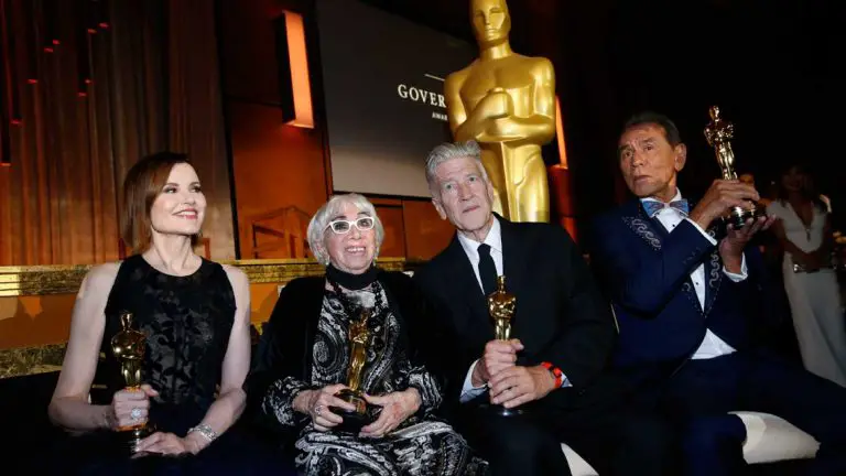 La Academia de Hollywood pospuso entrega de los Oscar honoríficos