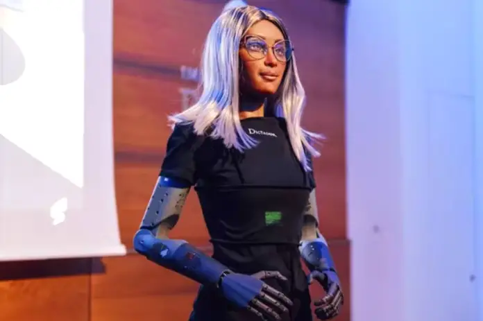 Mika, el robot humanoide que fue nombrado CEO de una empresa