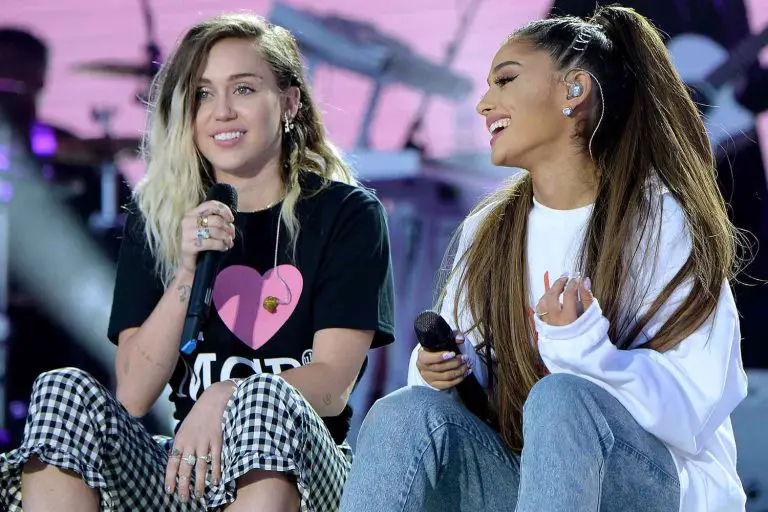 ¿Miley Cyrus coqueteó con Ariana Grande?