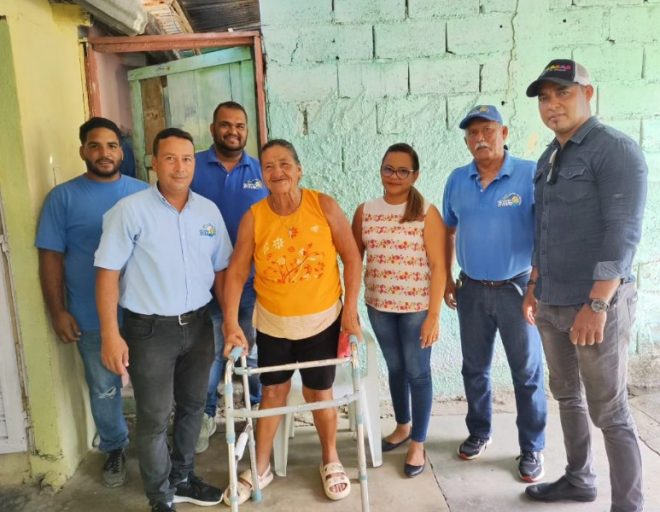 El alcalde del municipio Silva, Osnel Arnías, lleva adelante el Plan Silva Saludable con el que extiende ayudas a los más vulnerables.