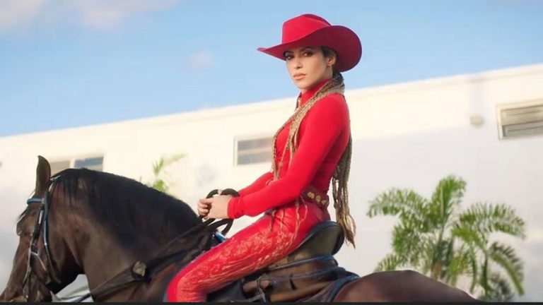 Shakira lanzó “El jefe”, una indirecta a su exsuegro (+video)