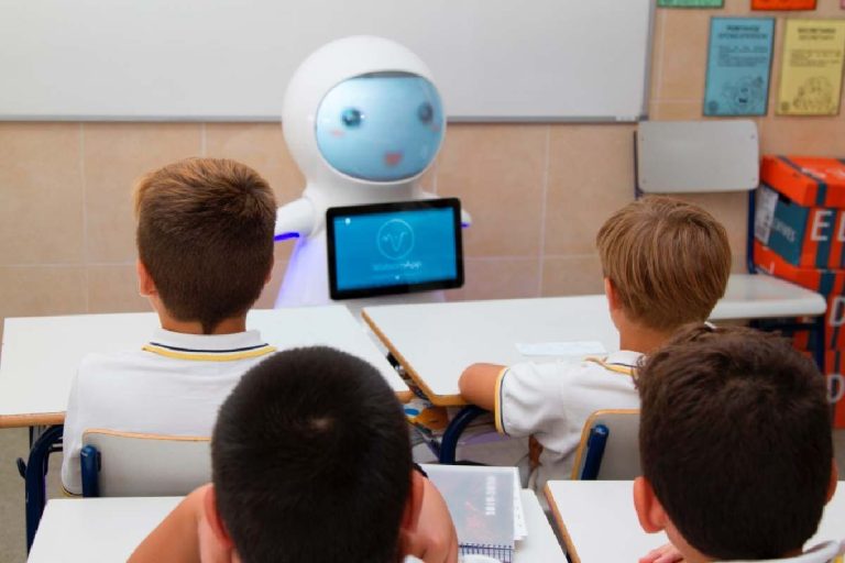 Unesco se preocupa por el uso ético de la IA en las escuelas