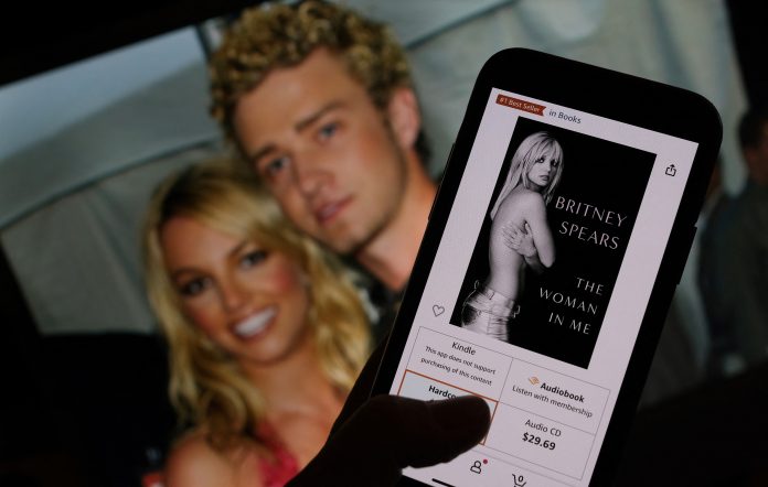 Britney Spears repasa en su libro los detalles de su caída en picada