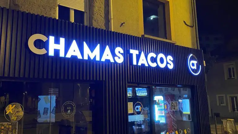 Un restaurante es obligado a apagar su letrero luminoso porque se lee “Hamas Tacos”