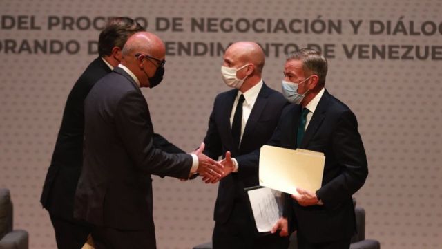 Diálogo oposición y gobierno podría regresar a México