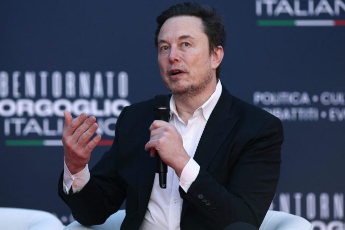 Elon Musk aboga por regular la “inevitable” inteligencia artificial