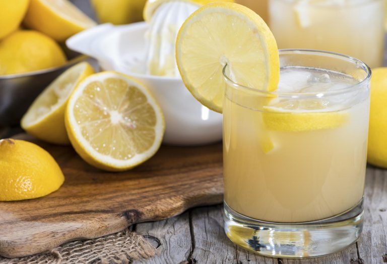 Despídete de tu barriga con esta dieta repleta de limón