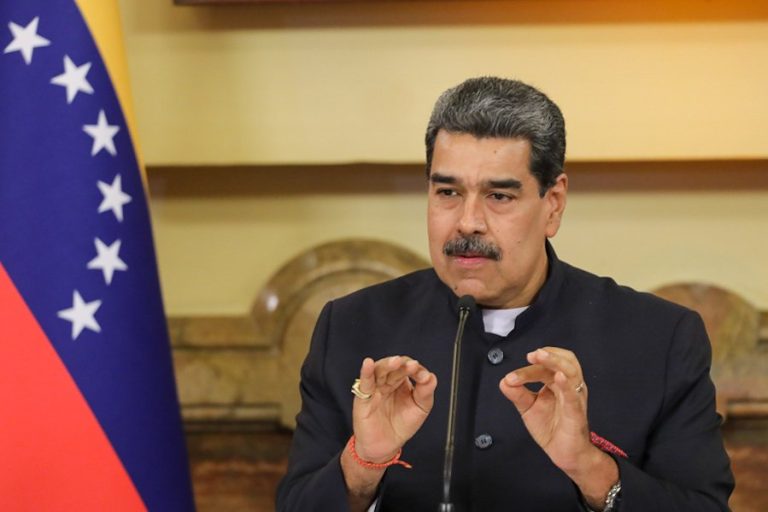 Maduro acusa a la oposición de preparar «atentados terroristas»
