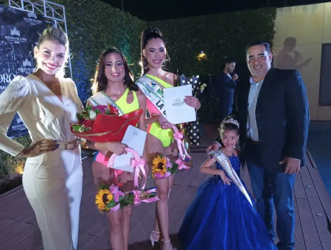 En una noche llena de glamour las 11 candidatas al Reinado de Coro se presentaron a los medios de comunicación para obtener las bandas de Miss Prensa y Miss Fotogénica.