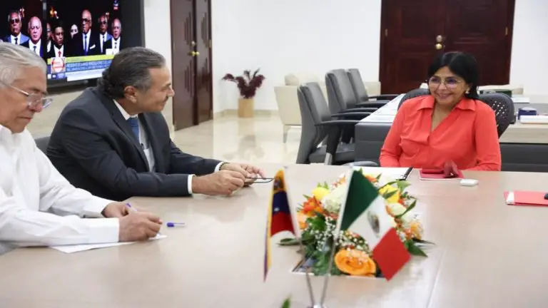 Vicepresidenta Delcy Rodríguez se reunió con delegación mexicana de Pemex
