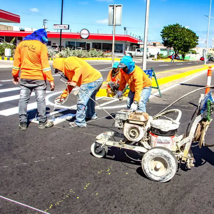 Este sábado el Plan Juntos por Carirubana se ejecutó en las avenidas Jacinto Lara y Rafael González en el marco del embellecimiento de la ciudad de Punto Fijo.