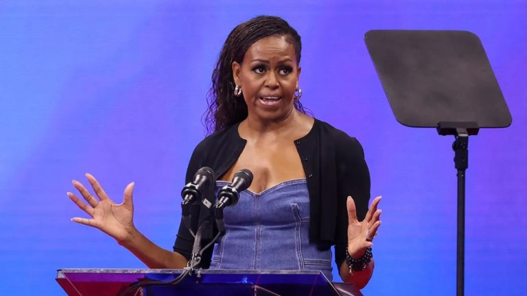 NY Post: Michelle Obama podría abrirse camino en la carrera presidencial de 2024