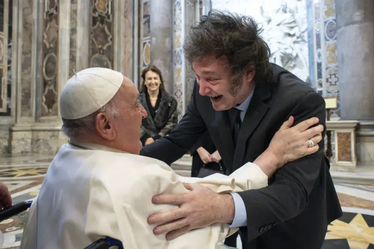 El Papa y Milei en canonización de primera santa argentina