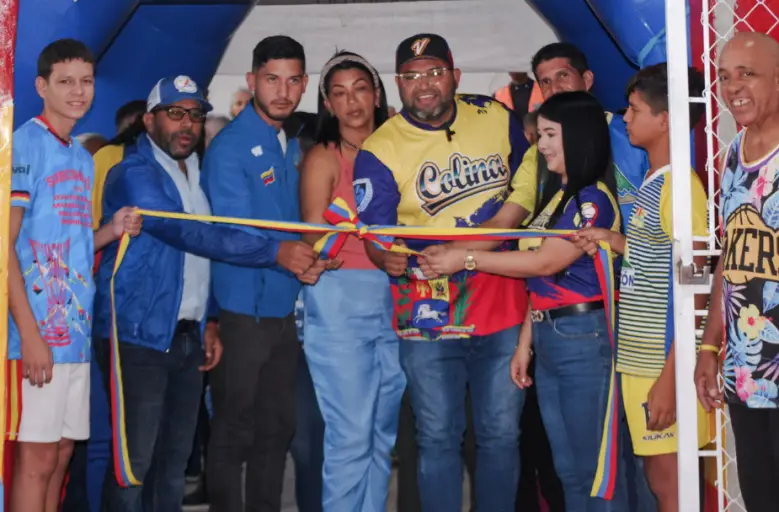 Con el objetivo de mejorar las instalaciones para el disfrute de la comunidad, el alcalde Rubén Molina inauguró la cancha central de La Vela "Pedro Villapol".