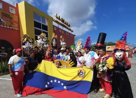 Locos de La Vela sí estarán en Carnavales de Curazao