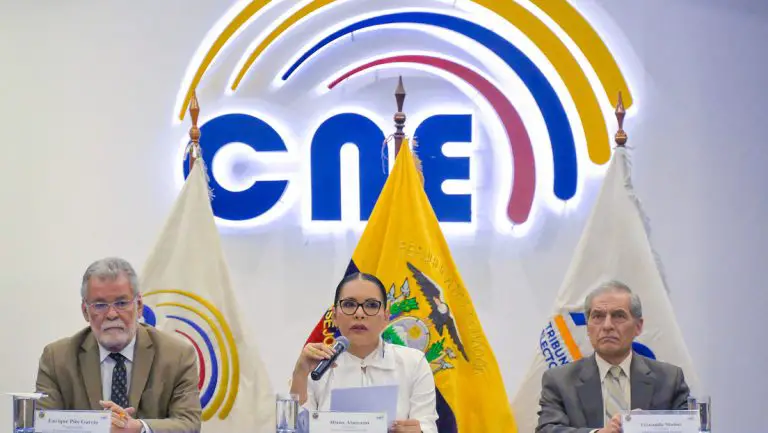 CNE de Ecuador aprueba calendario para consulta popular y referéndum de Noboa