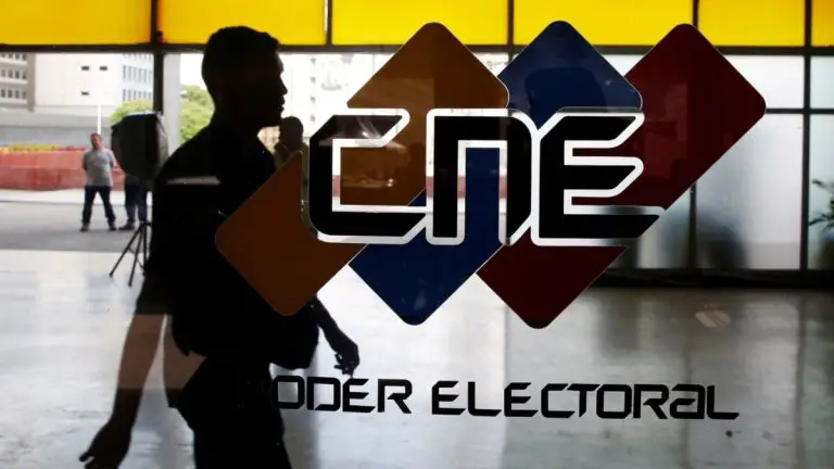 Proponen al CNE elaborar normativas para las campañas electorales en redes sociales