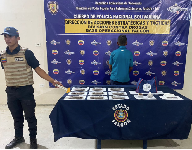 Una comisión de la División Contra Drogas de la Policía Nacional Bolivariana aprehendió a un sujeto con presunta Marihuana en el sector Las Colonias del Cardón.