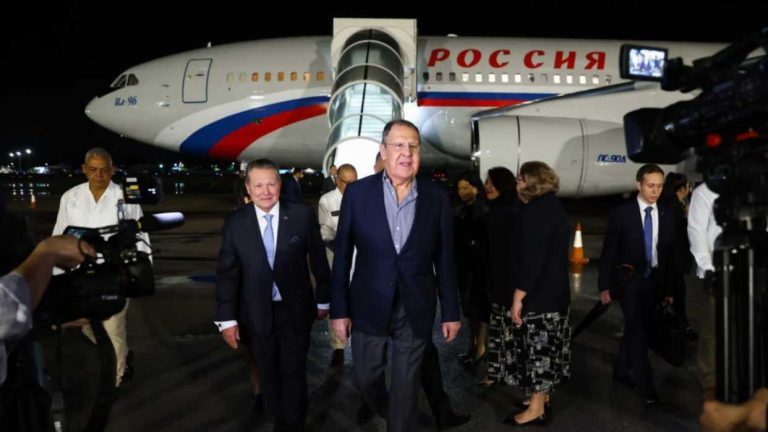 Lavrov inicia en Cuba su gira por América Latina