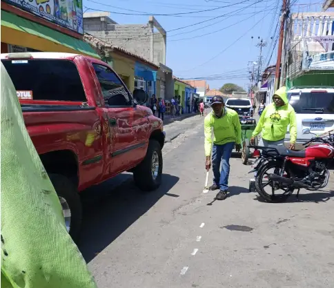 Rehabilitación vial sigue en principales avenidas de Coro