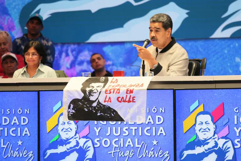 Maduro: Vamos a elecciones y el pueblo conquistará la victoria