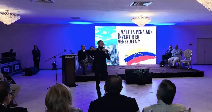 Los ponentes Luis Vicente León y Vladimir Villegas durante su visita a Coro coincidieron en afirmar que el futuro electoral de Venezuela es incierto.