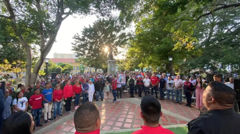 Más de 80.000 militantes conmemoraron a Hugo Chávez