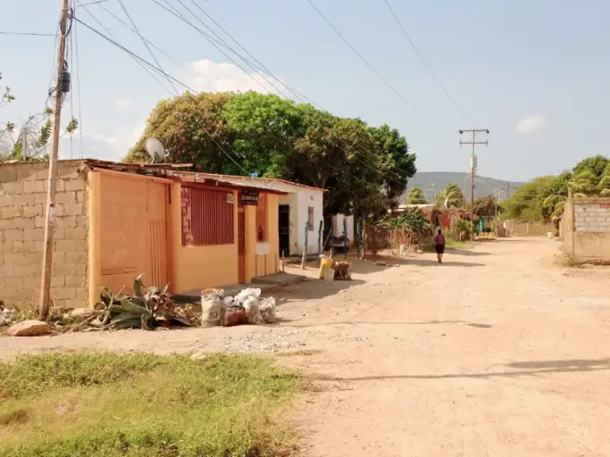 Un total de 1303 habitantes del sector José Félix Ribas de la ciudad de Coro claman por la ejecución del proyecto de aguas servidas.