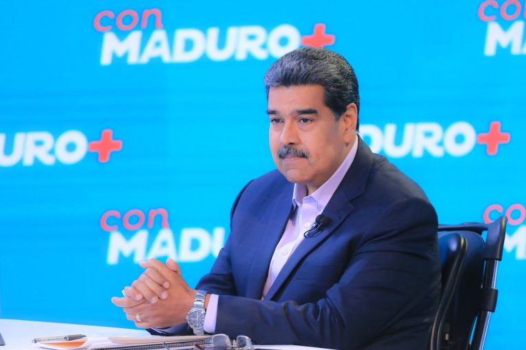 Maduro pide a sus simpatizantes que lo cuiden durante la campaña electoral