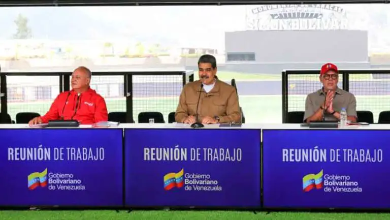 Maduro alerta sobre campaña desestabilizadora de la derecha