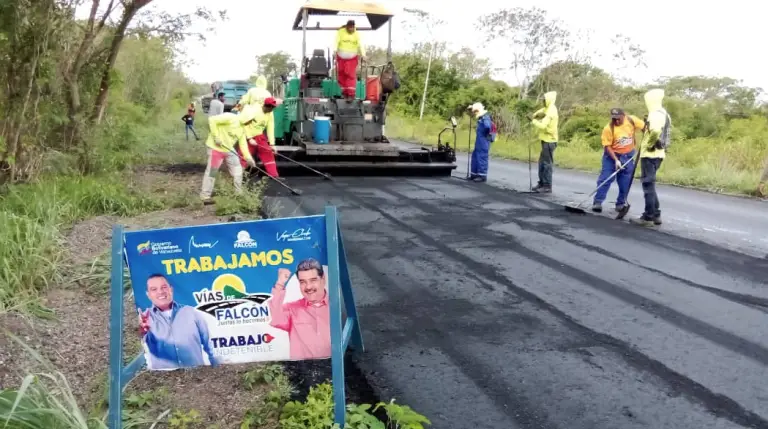 Siguen mejoras del asfaltado en la Morón-Coro y Tucacas