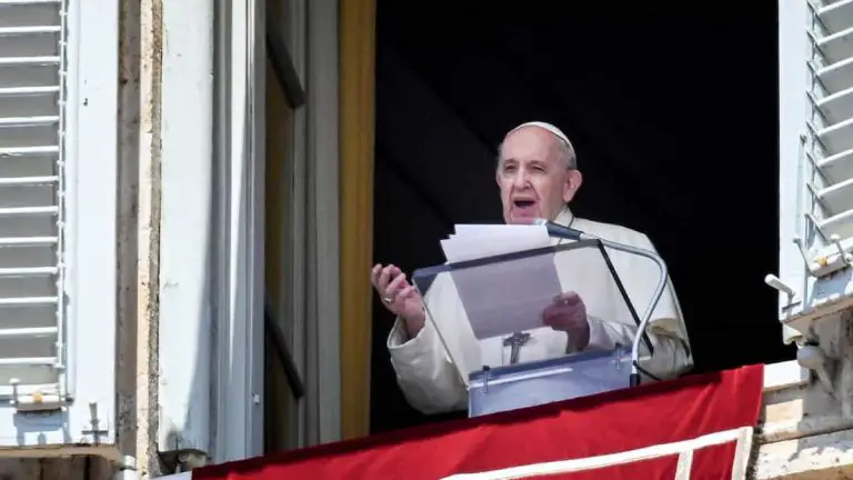 El Papa anima a una “transición serena” en Haití