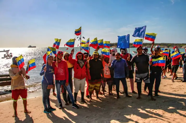 El gobernador, Víctor Clark, anunció en pase presidencial la puesta en marcha del centro de acopio pesquero “Julio Domingo Díaz” de Amuay, municipio Los Taques.