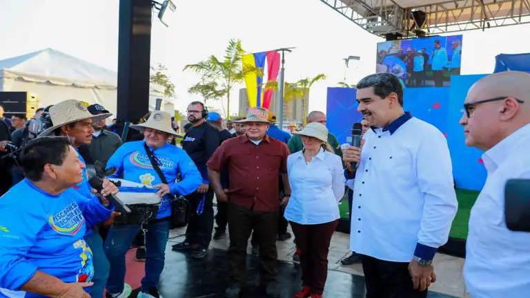Productora le dijo a Maduro que un exministro les “robó” mercancía (+VIDEO)